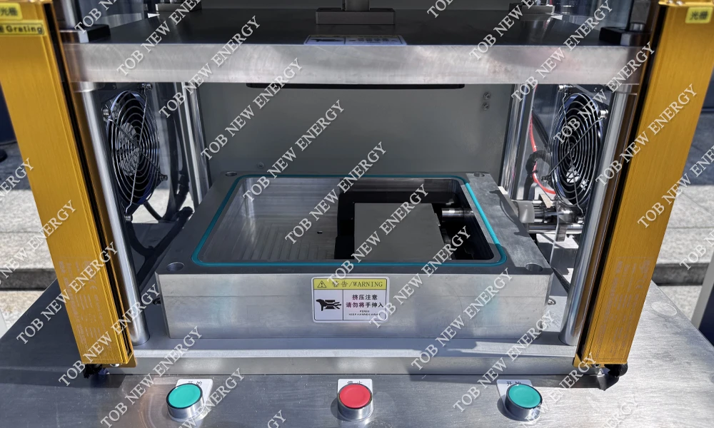 Helium Leak Detector for Prismatic Cell Leakage Test