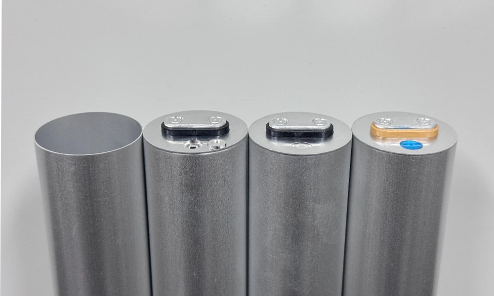 33135 Tabless Sodium-ion Cylindrical Battery Case Kit