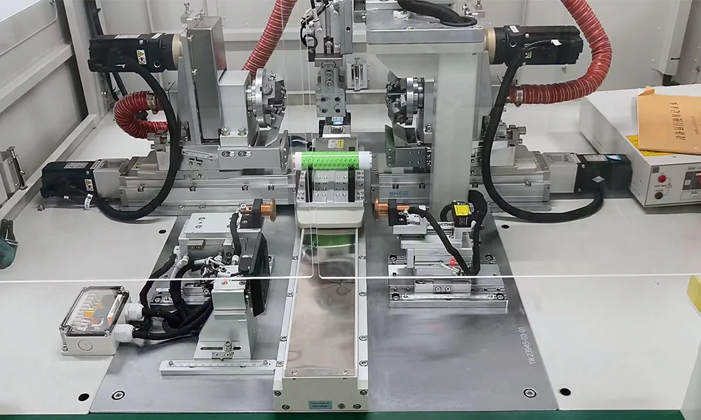 32140 Tabless Cell Jelly-Roll End-Face Flattening End-face flattening of a 32140 tabless cylindrical cell jelly roll