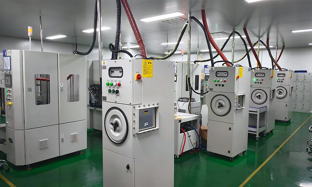 32140 Tabless Cell Collector-Disc Laser-Welding Workshop 32140 tabless cylindrical cell collector-disc laser-welding workshop