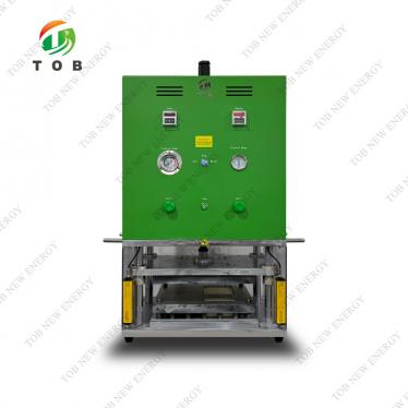 macchina per la formazione di sacchetti di batterie