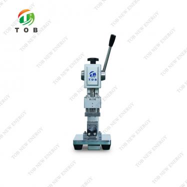 Macchina per punzonatura di linguette