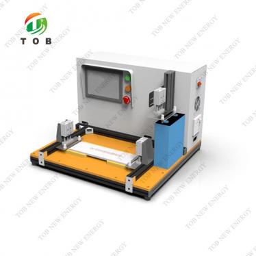 Macchina semiautomatica per la selezione delle batterie