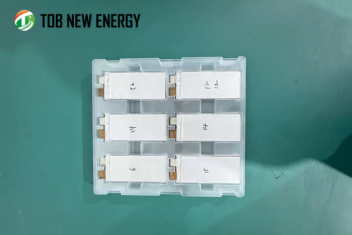 Preparazione di batterie allo stato solido al solfuro e metodi di assemblaggio delle batterie